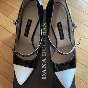 Dana Buchman Black and White Maryjane Pumps Sz 7